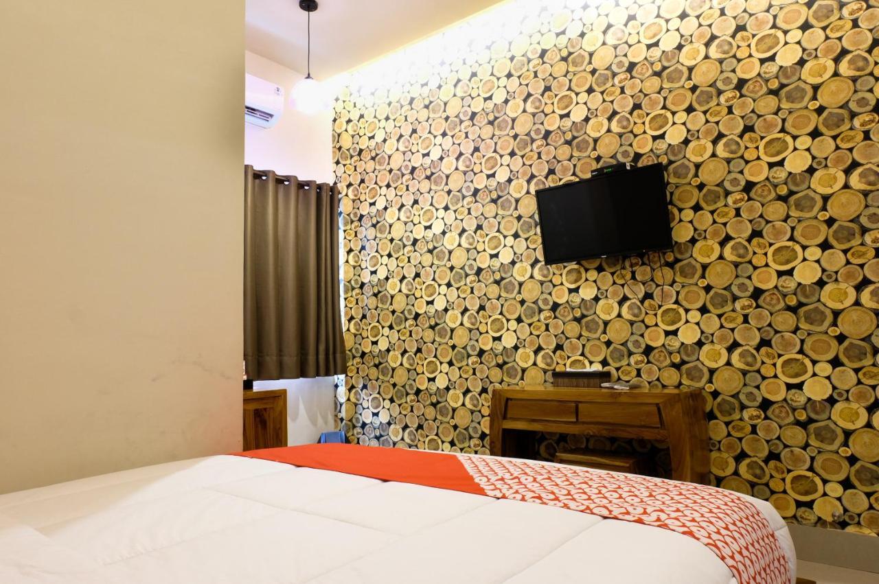 Oyo 683 Jepun Guesthouse Mataram Exterior photo